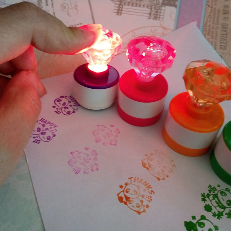 어린이 만화 스탬퍼 아기 어린이 맞춤 학습 플라스틱 고 - Self Inking Stamp 리뷰 및 가격